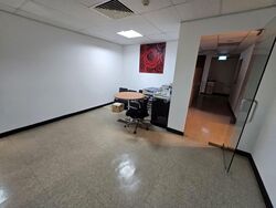High Street Centre (D6), Office #568710081